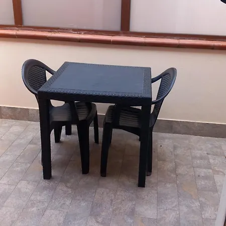 Il Glicine Apartment *